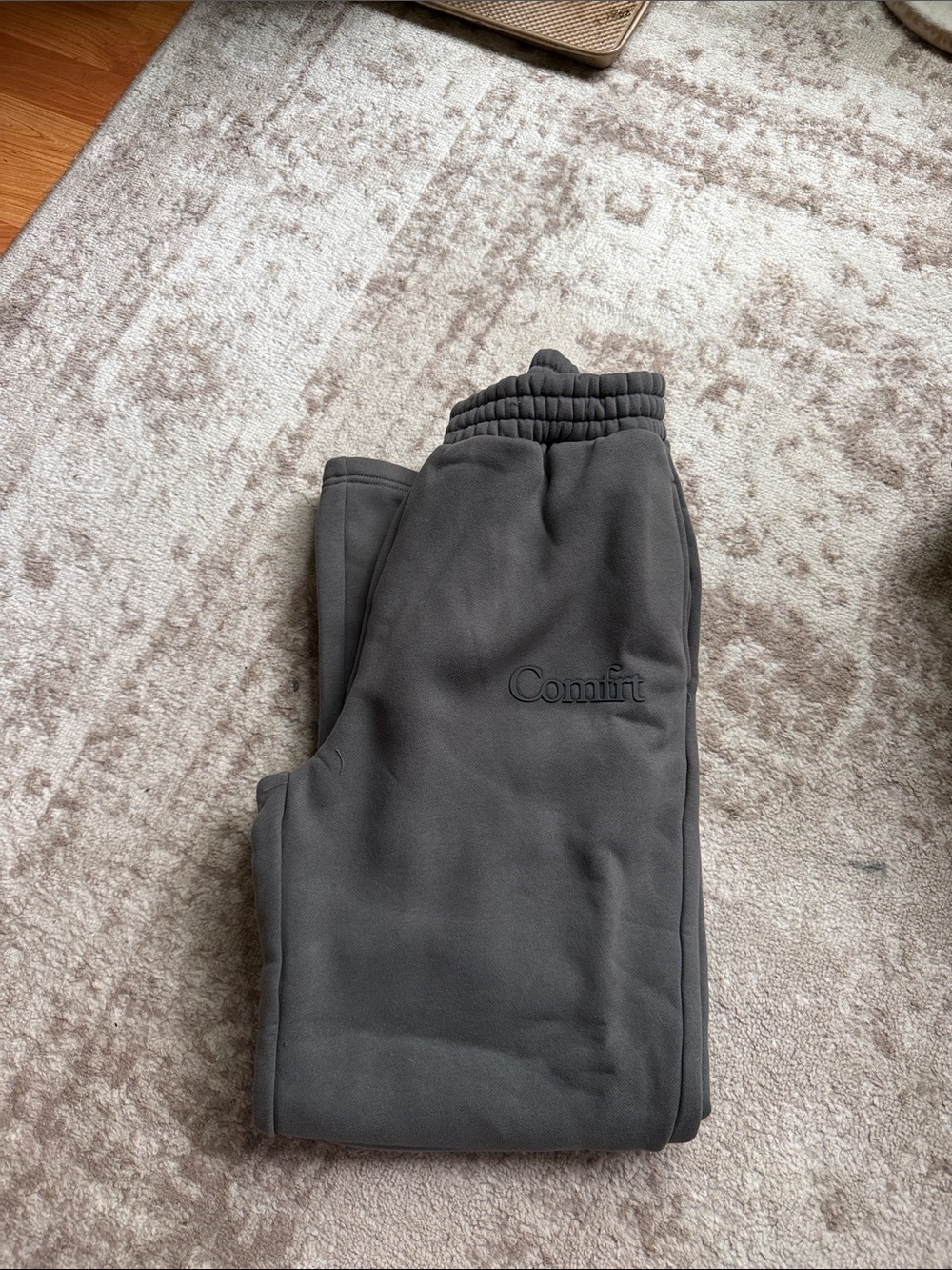 NWOT Comfrt Sweats